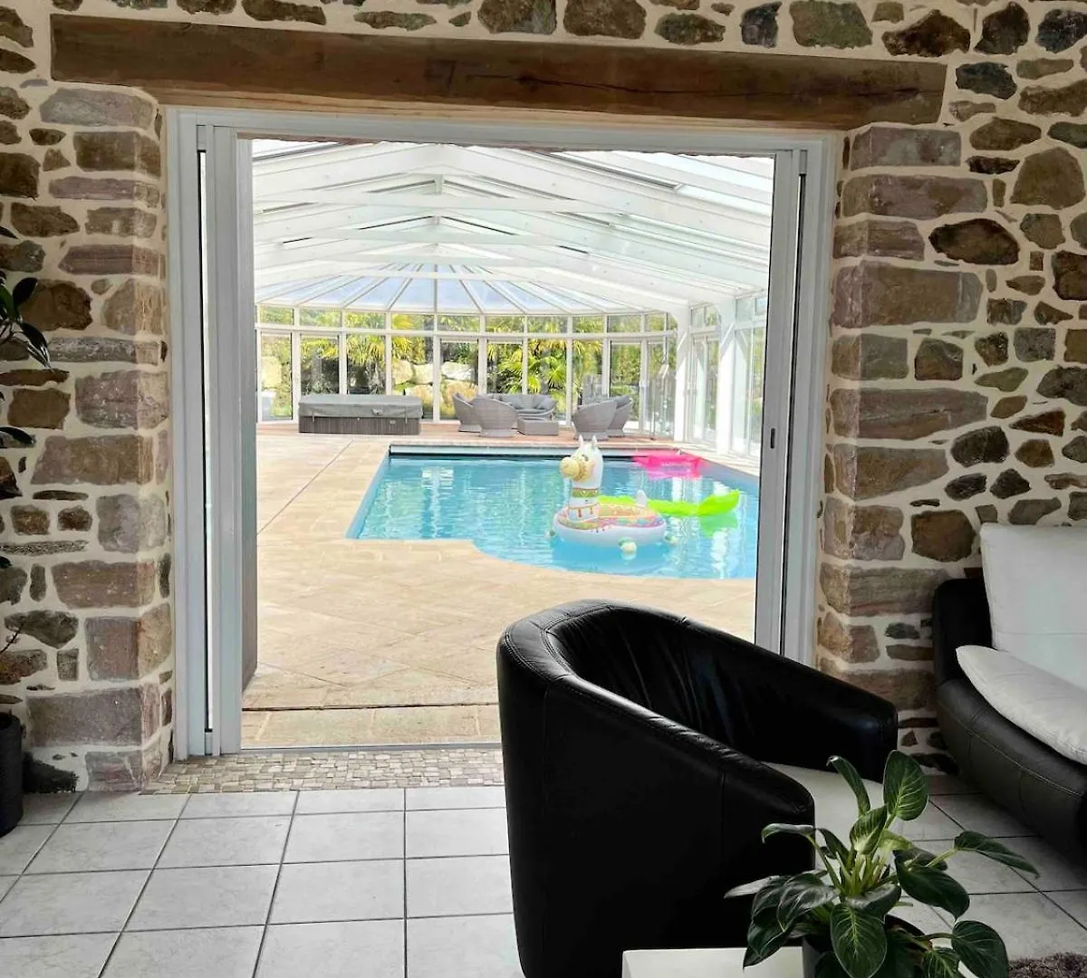 Grande Maison En Campagne Avec Piscine, 11 Voyageurs Hénansal Francja